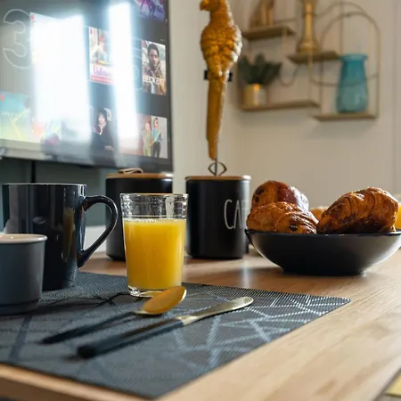 Apartamento 101 Chanzy - T1 Art Déco -terrasse - Gare - Centre Le Mans