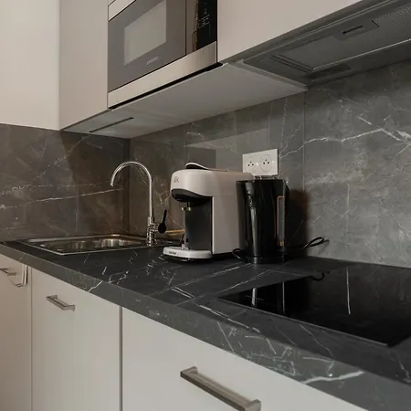 101 Chanzy - T1 Art Deco -terrasse - Gare - Centre Le Mans